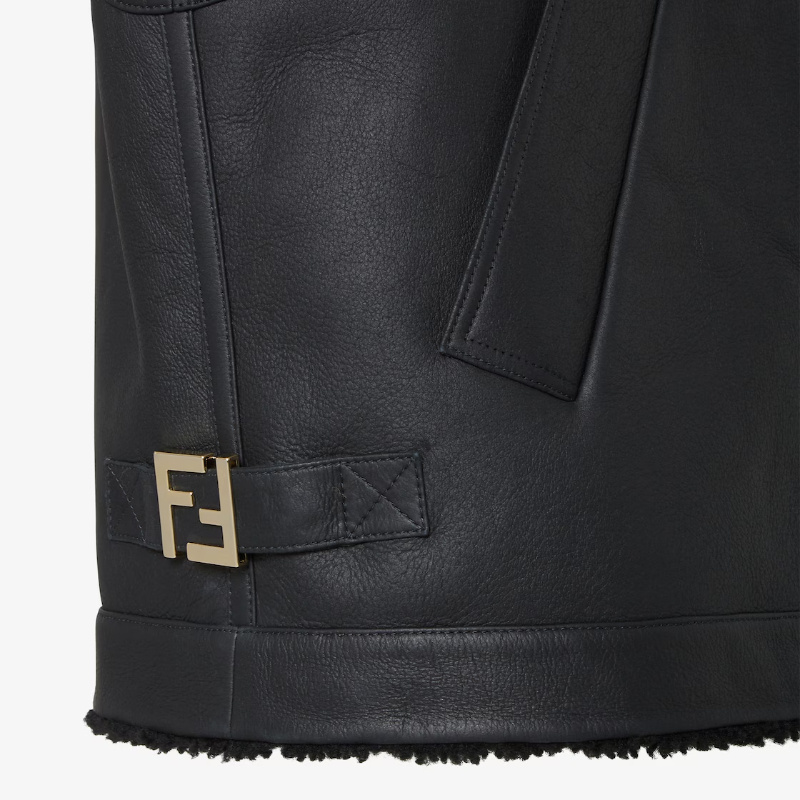 Fendi Fur-collar Zip Gilet In Black