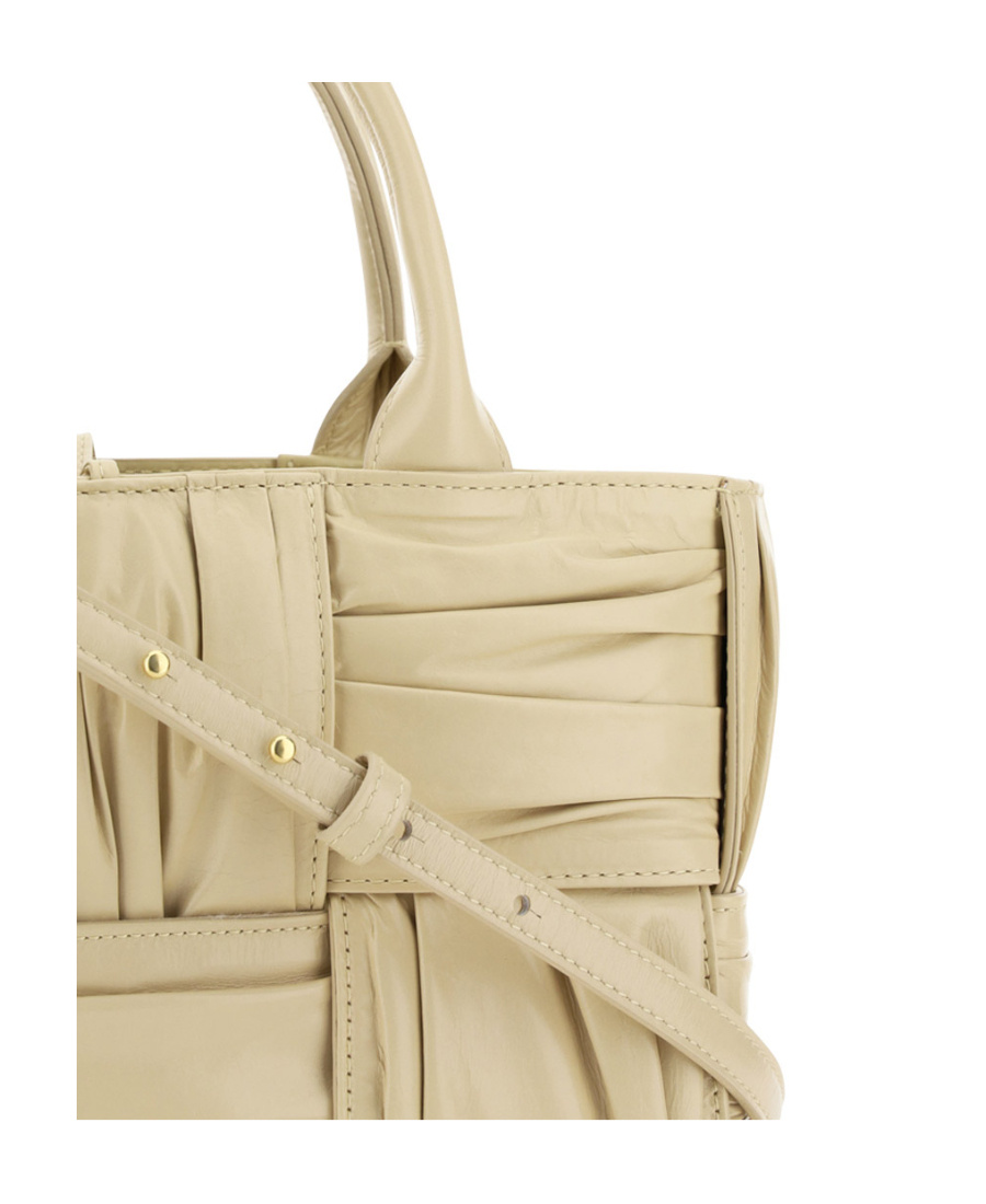 BOTTEGA VENETA BOTTEGA VENETA WOVEN PLEATED TOP HANDLE TOTE BAG