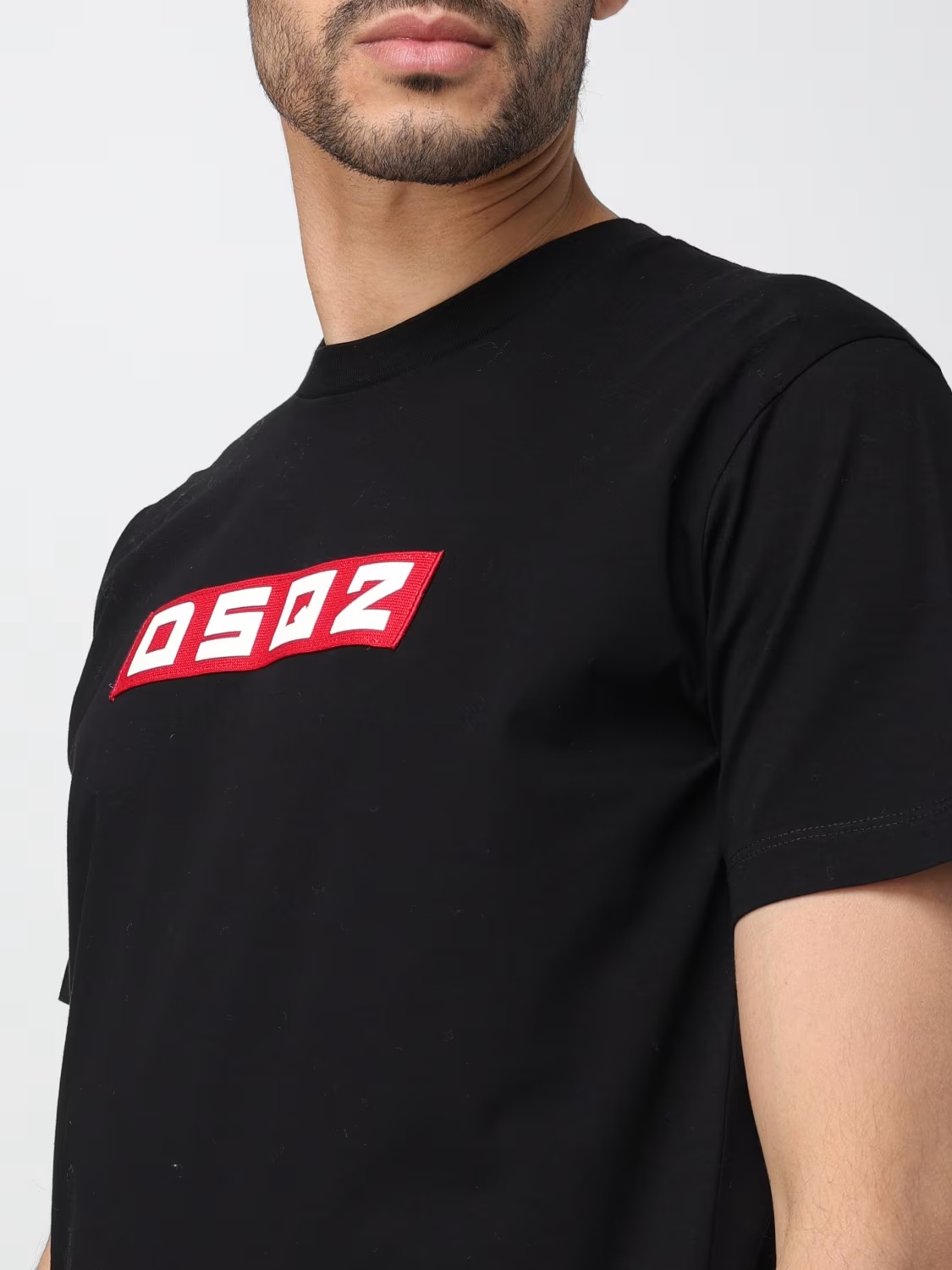 Dsquared2 D2 Logo Patch Crewneck T-shirt In Black