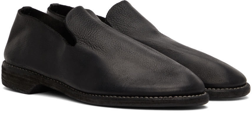 Guidi Grained Calfskin Loafer Shoes In Black