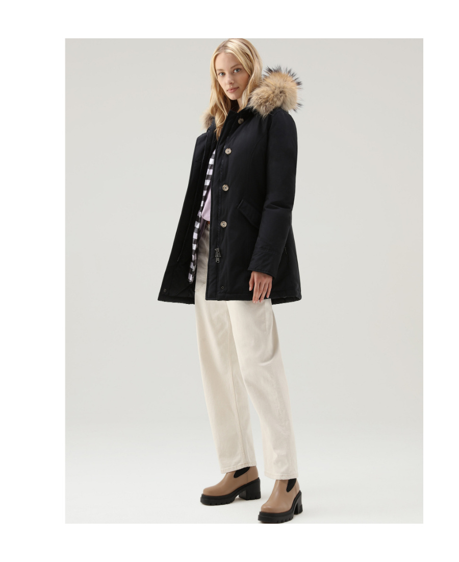 Woolrich Detachable Fur Collar Parka Coat In Black