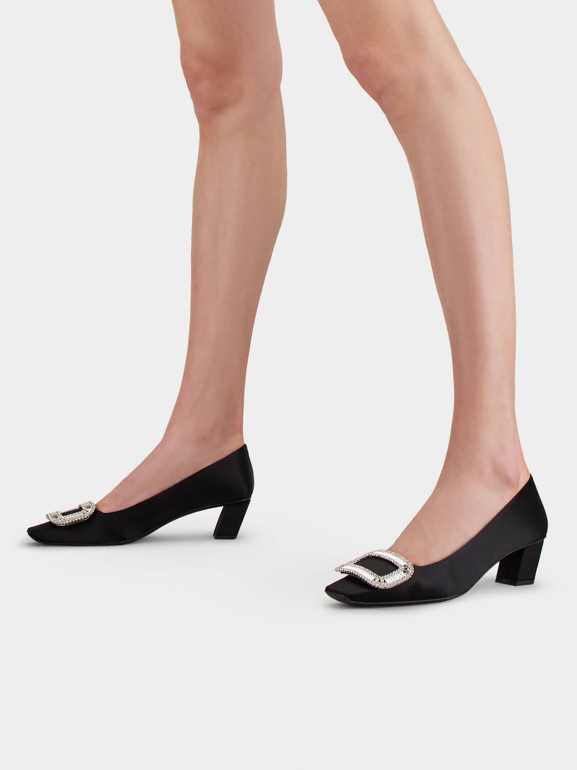 Roger Vivier Belle Vivier Pumps In Black