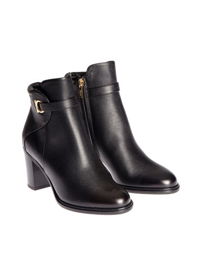 Ferragamo Logo High-heeled Boots In Black