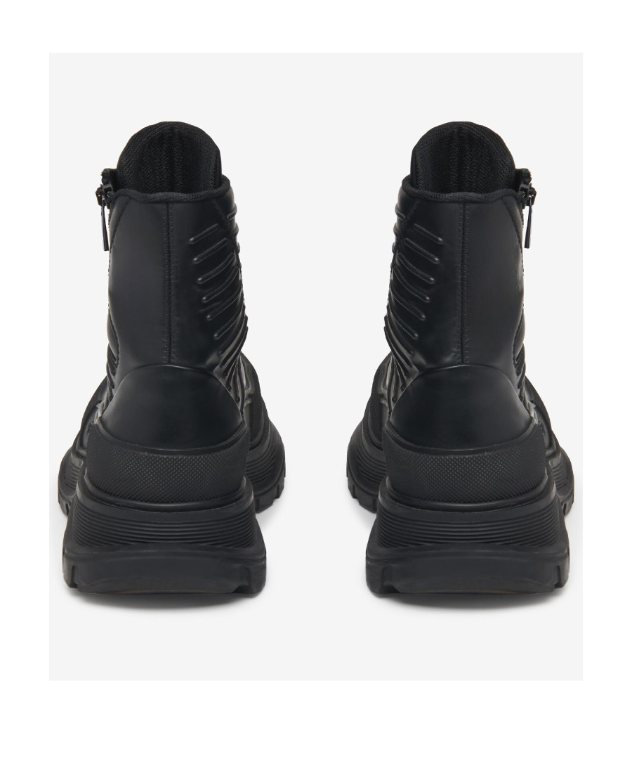 Alexander Mcqueen Tread Slick Motorcycle Boot In Black