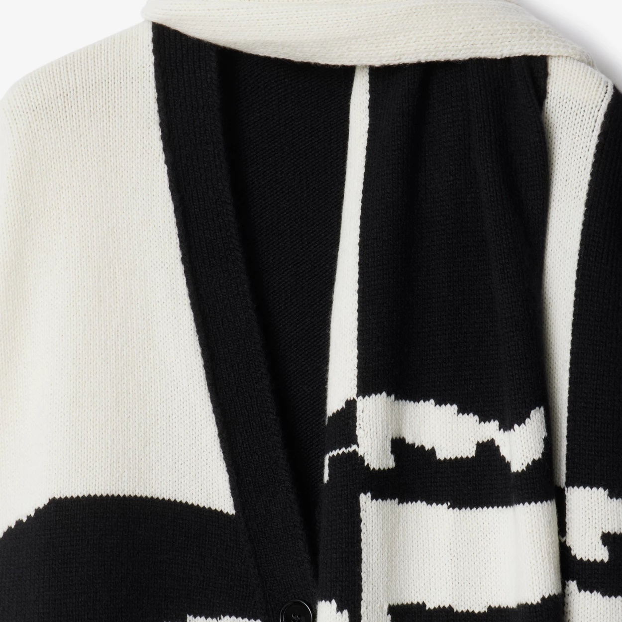 Burberry Ekd Cashmere Cape In Black