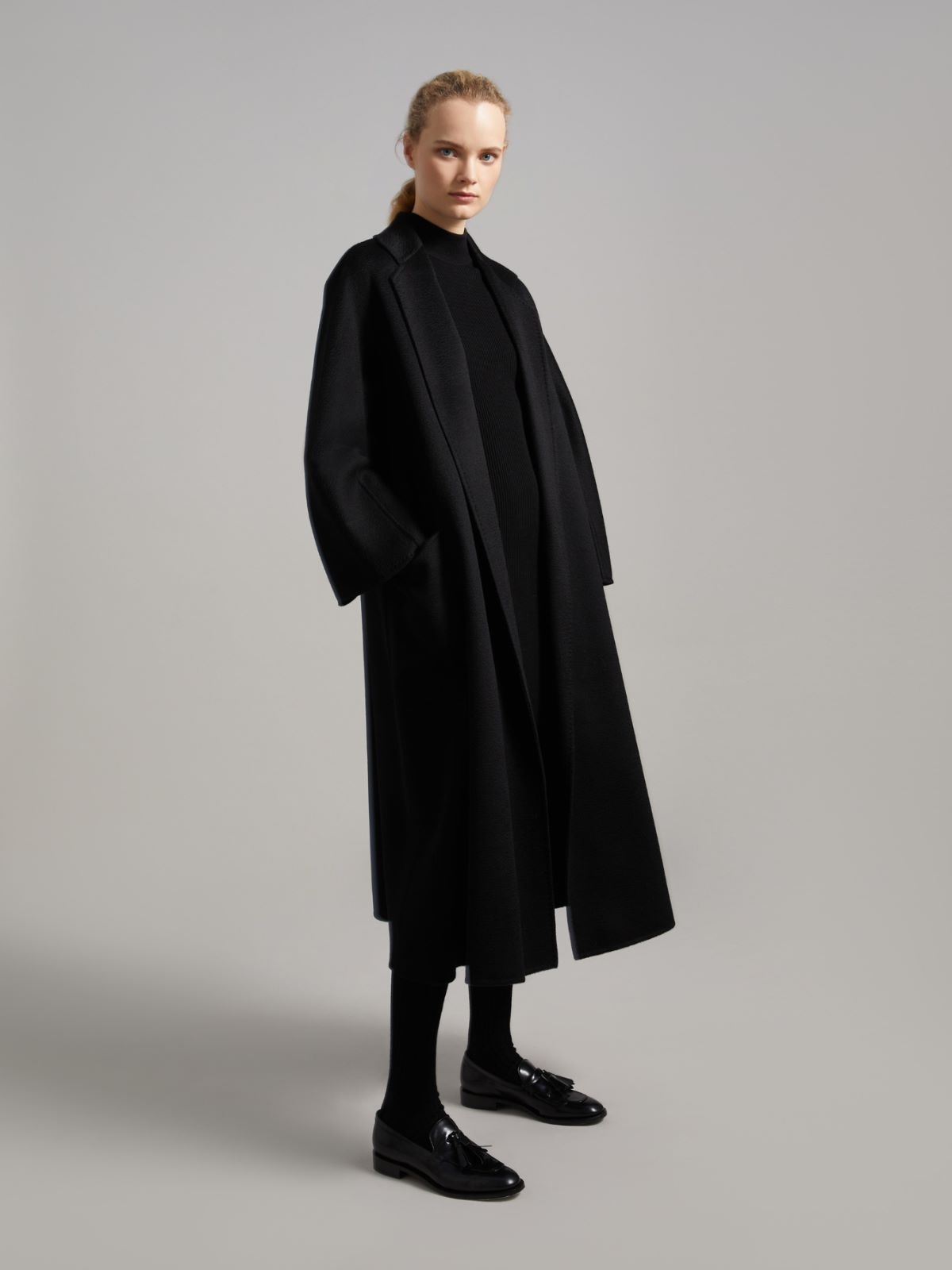Max Mara Black Belted Long Coat With Notched Collar And Smooth Finish In Black