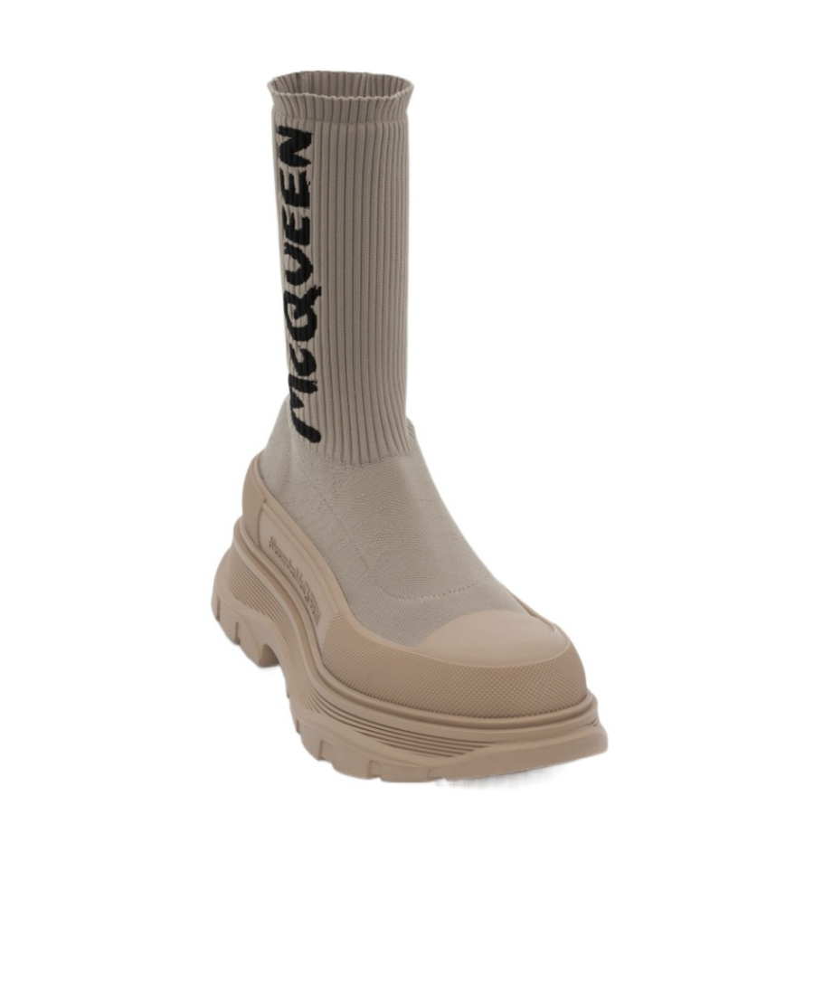 Alexander Mcqueen Alexander Mc Queen Graffiti Tread Slick Boots In Nude