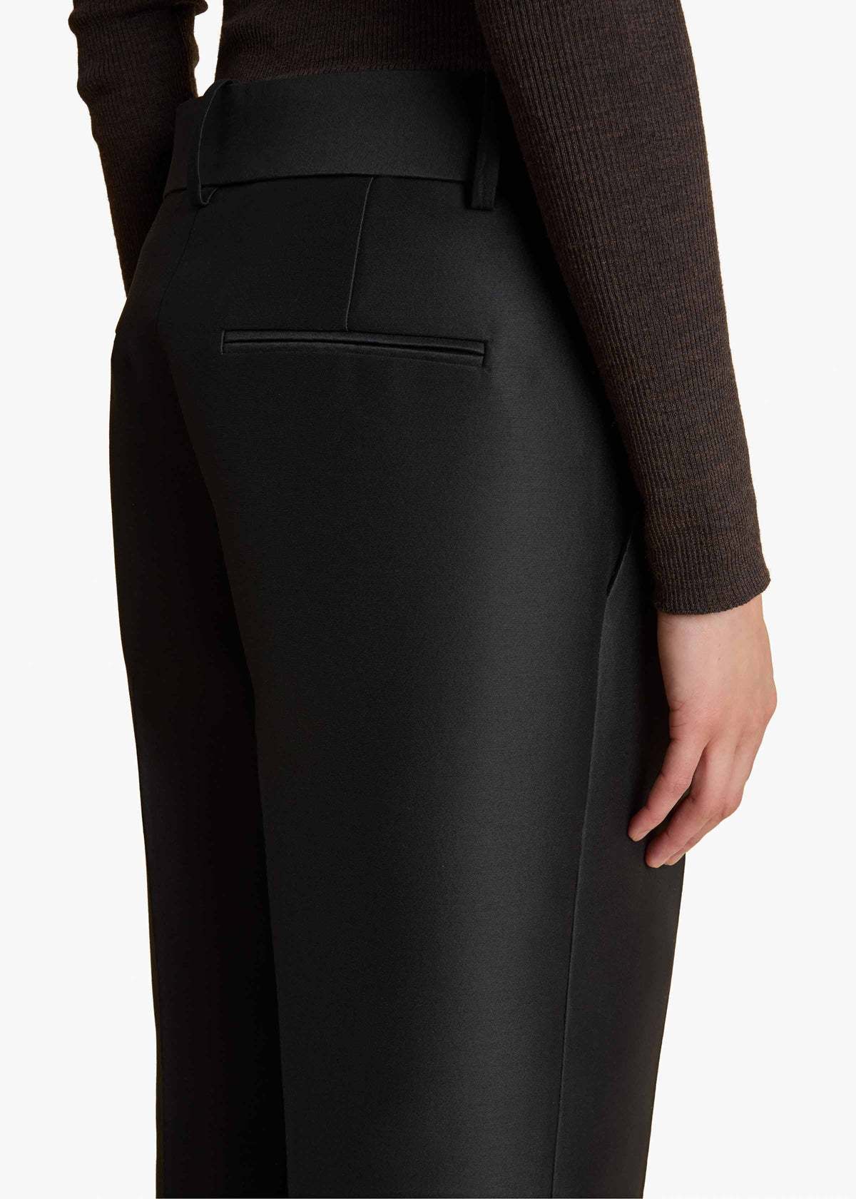 Khaite Pleated Casual Pants In Black