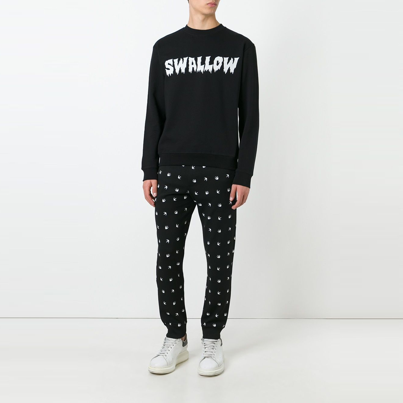 Alexander Mcqueen Feiyan Printed Sweatpants In Black
