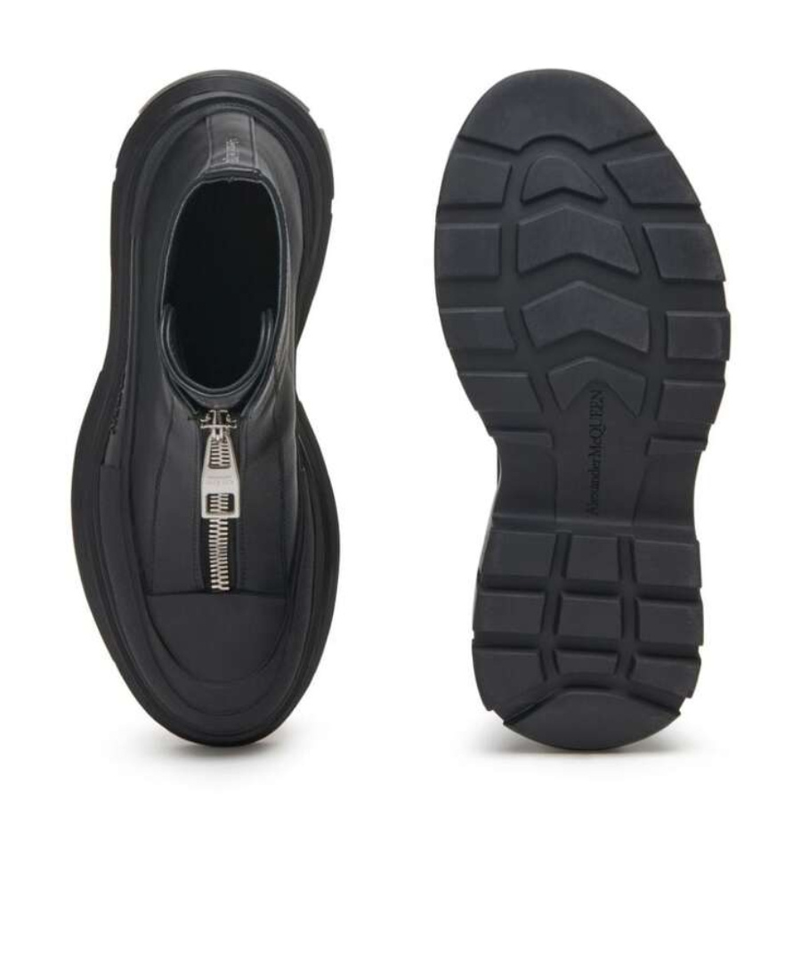 Alexander Mcqueen Alexander Mc Queen Tread Slick Ankle Boots In Black