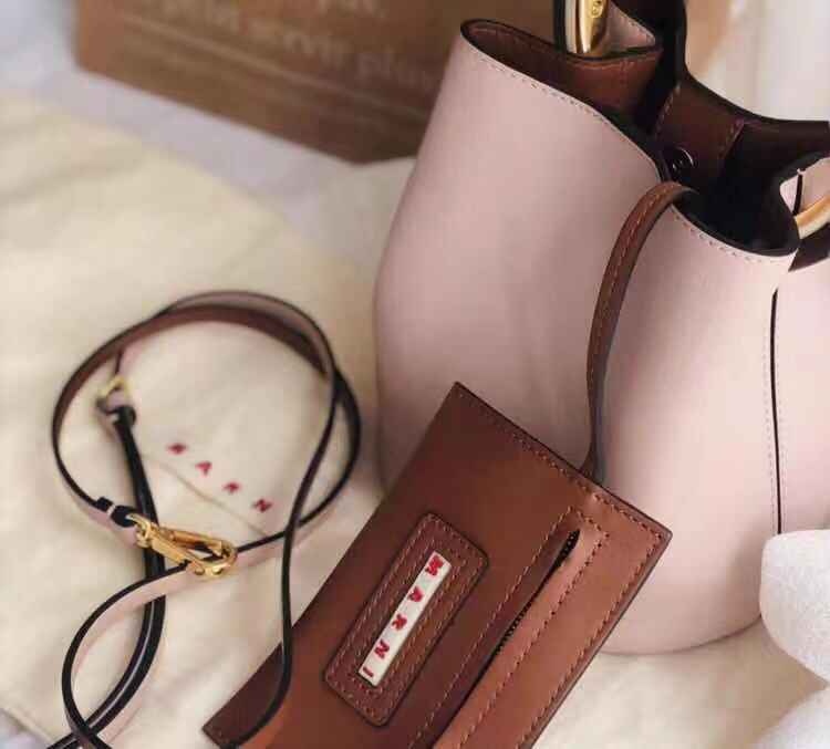 Marni Pannier Bucket Bag In Nude