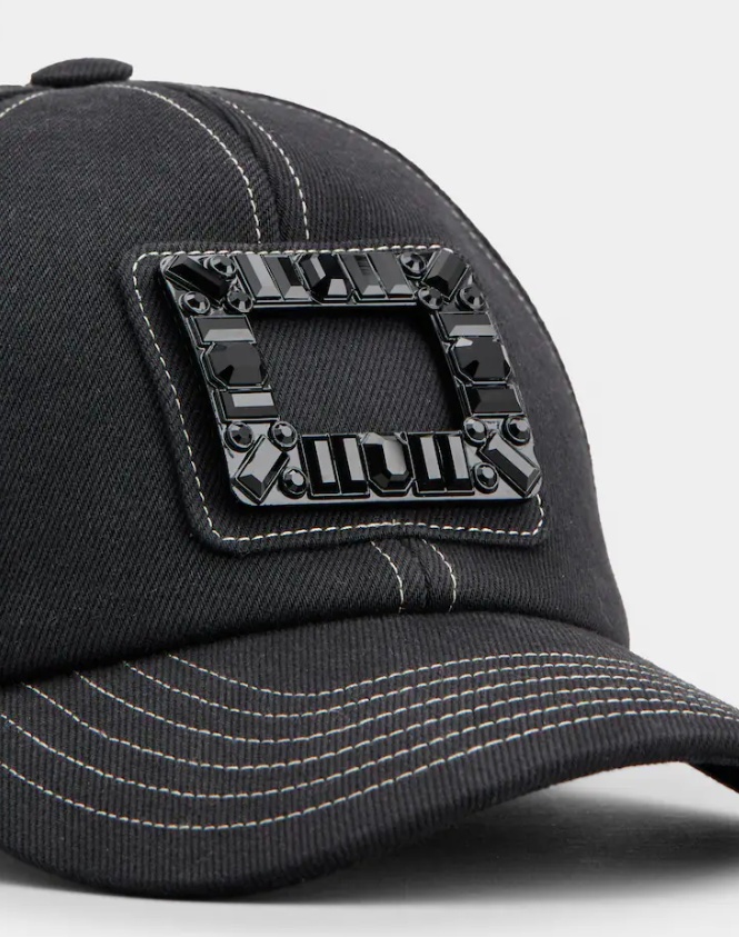 Roger Vivier Chic And Stylish Headwear In Black