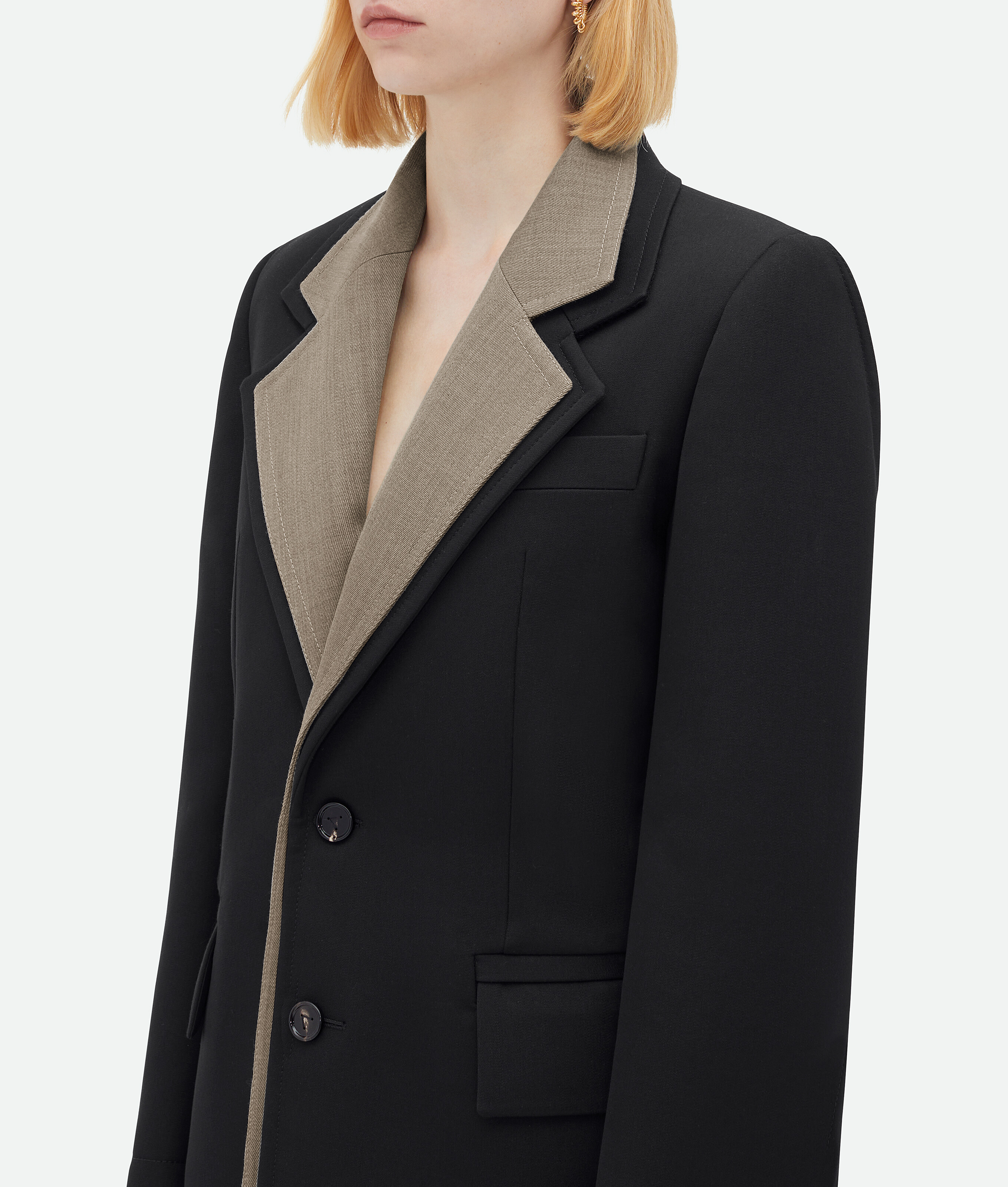 Bottega Veneta Single-breasted Long-sleeved Suit Jacket In Black