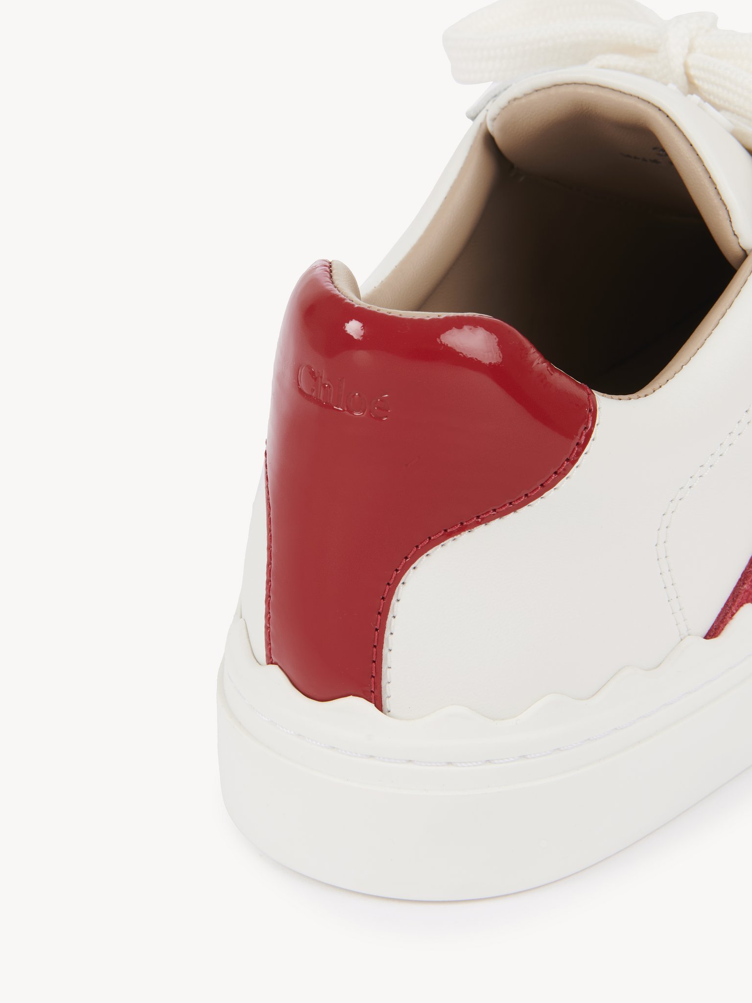 Chloé Round Head Low-cut Casual Shoes In White