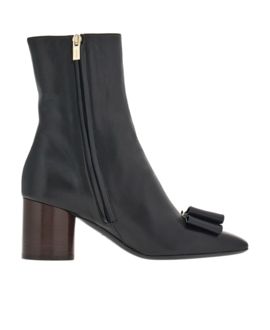 Ferragamo Women's Leonia Leather Ankle Boots In Black