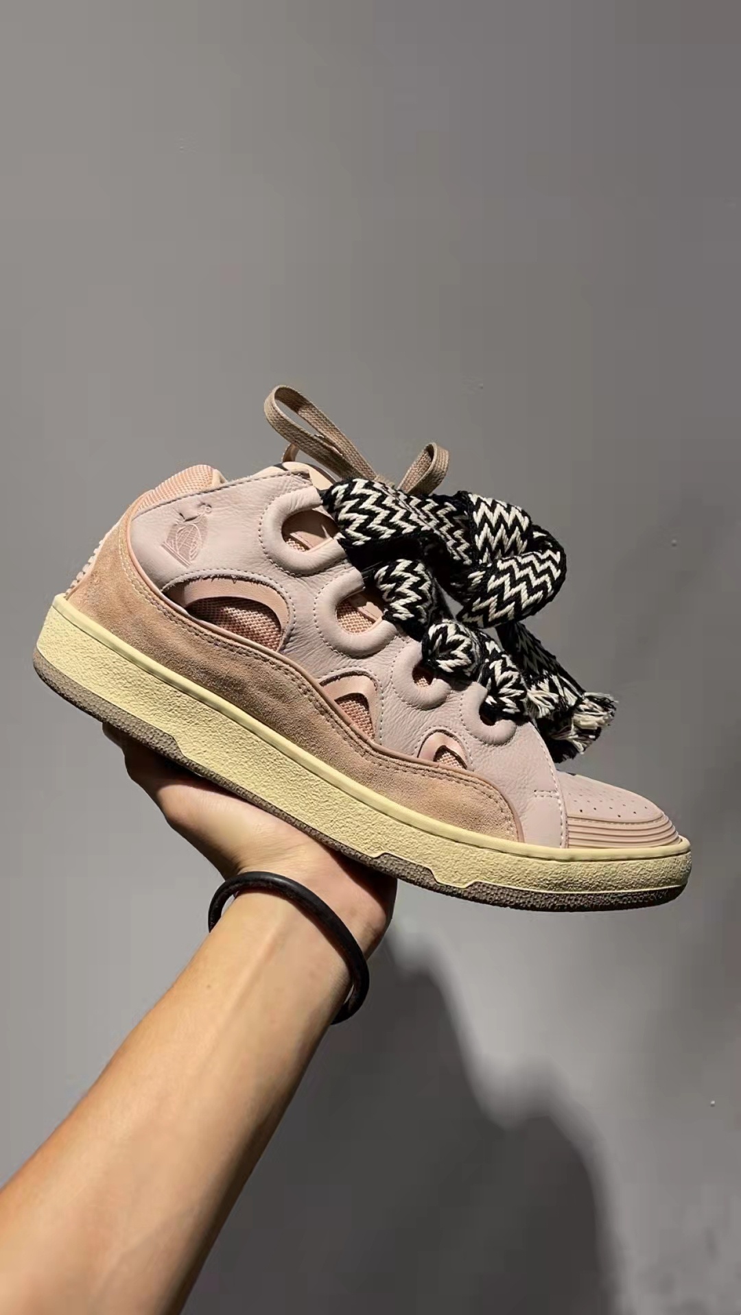 Lanvin Curb Sneaker In Pink