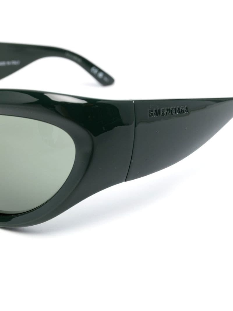Balenciaga Gradient-lens Cat-eye Sunglasses In Green