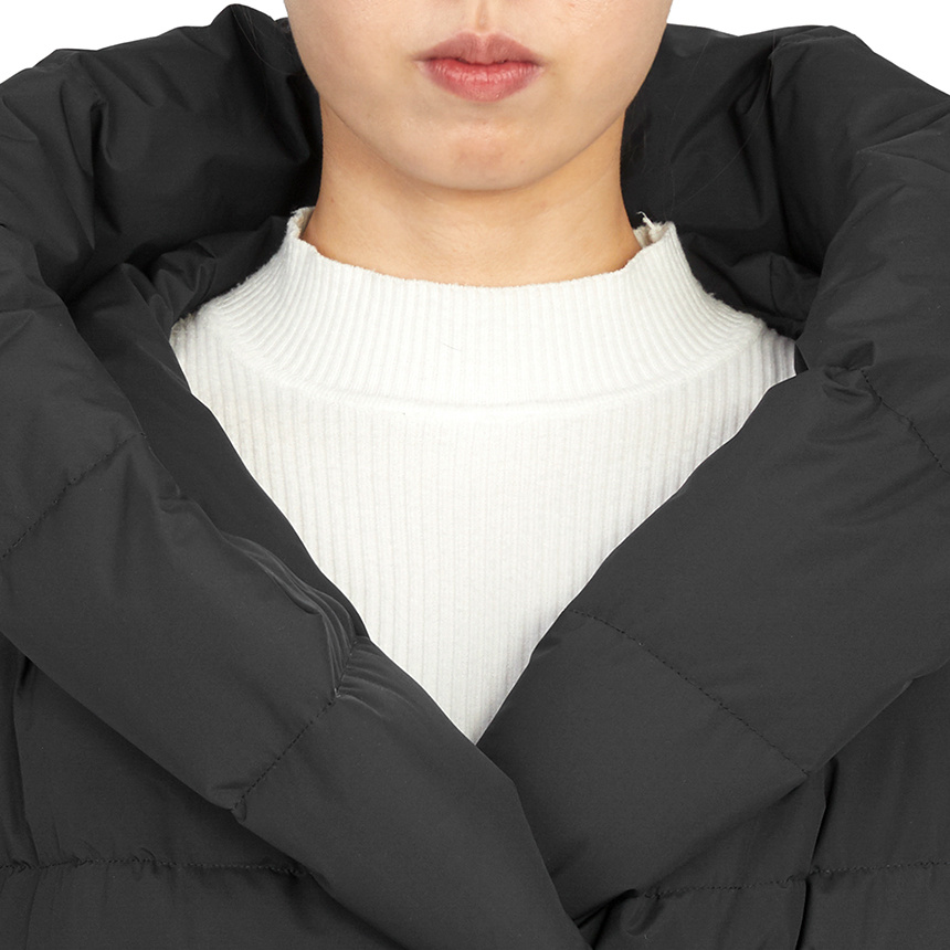 Moorer Long-sleeved Hooded Down Jacket In Black
