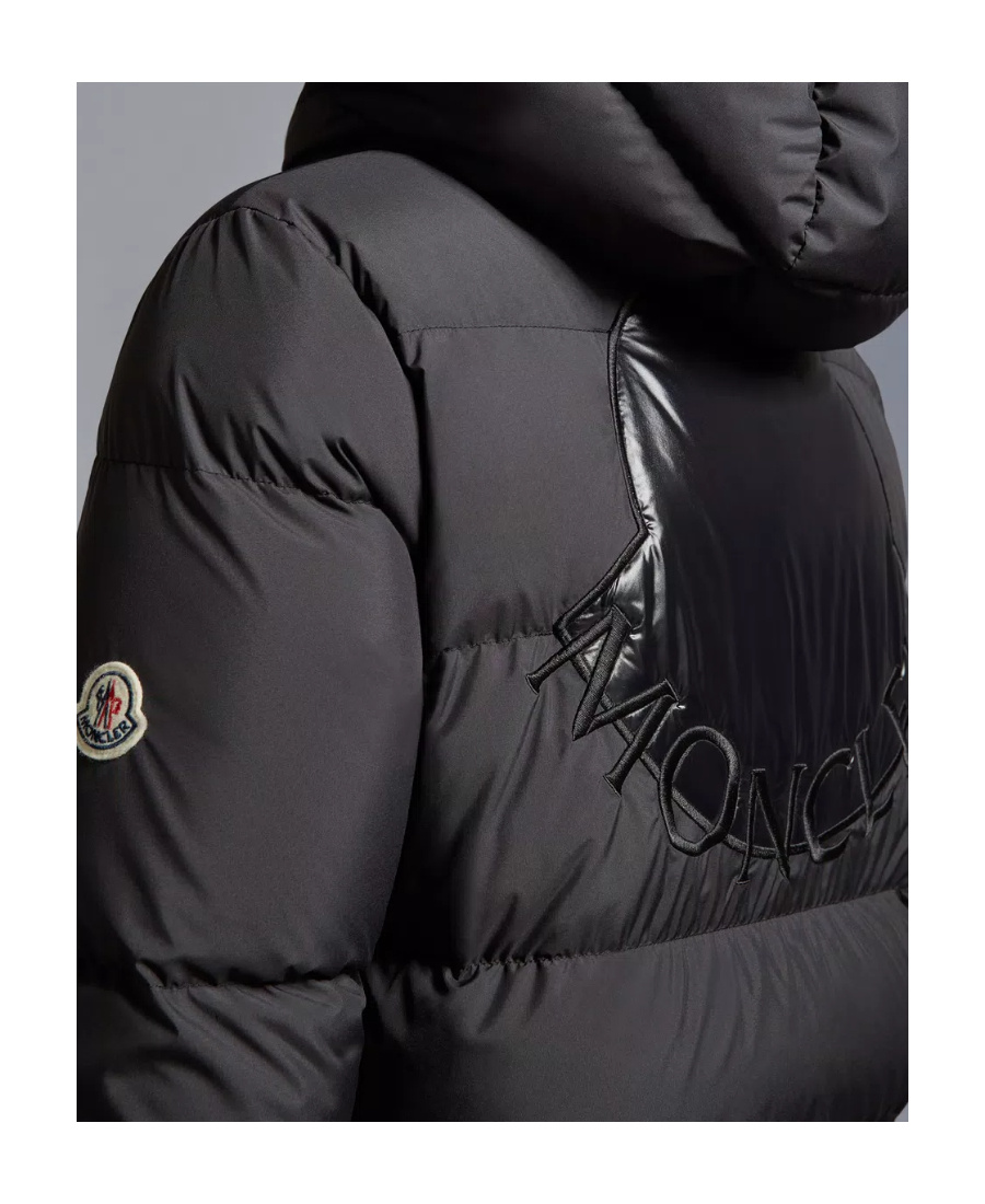 MONCLER MONCLER EBRE LOGO EMBROIDERED BUTTON-UP JACKET