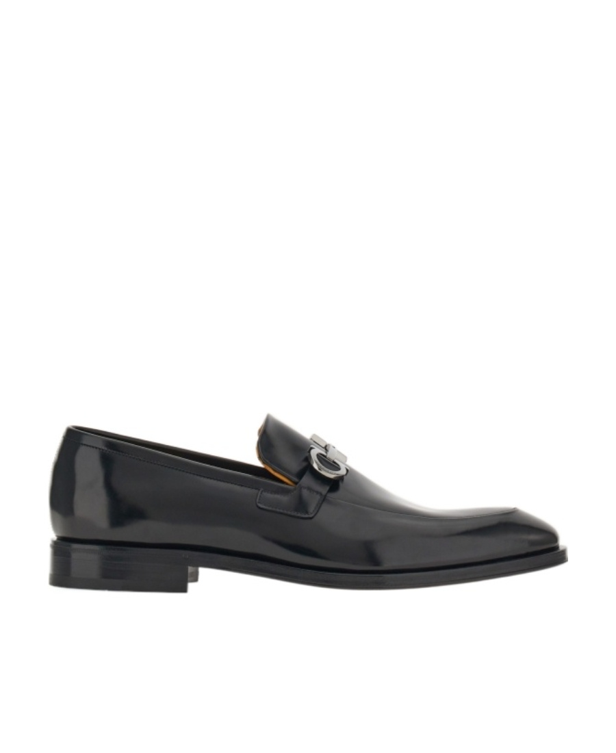 Ferragamo Men Gancini Leather Loafers In Black