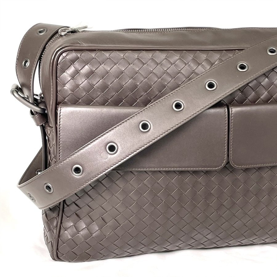 BOTTEGA VENETA WOVEN SHOULDER BAG