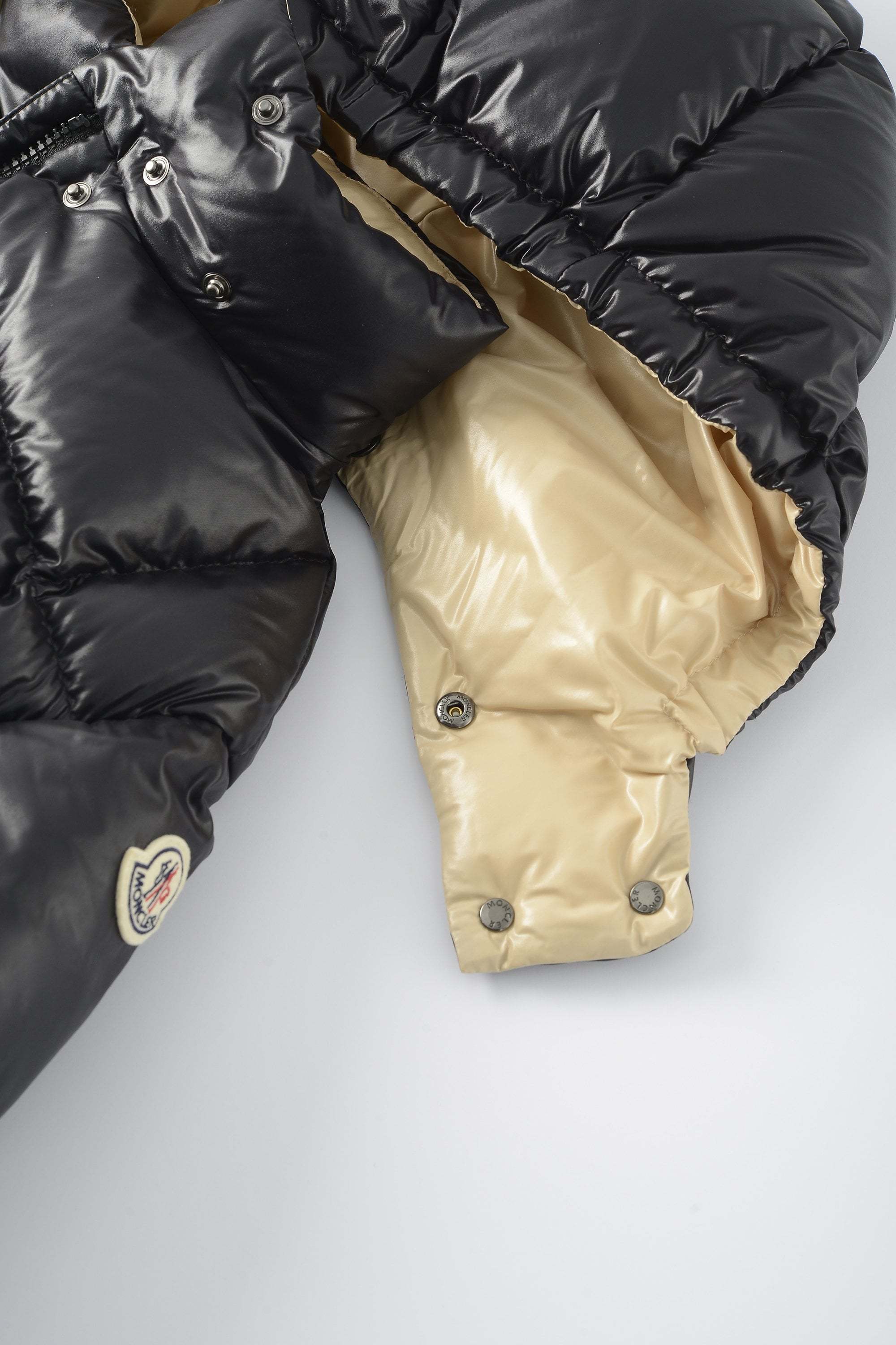 Moncler Long-sleeved Down Jacket In Black