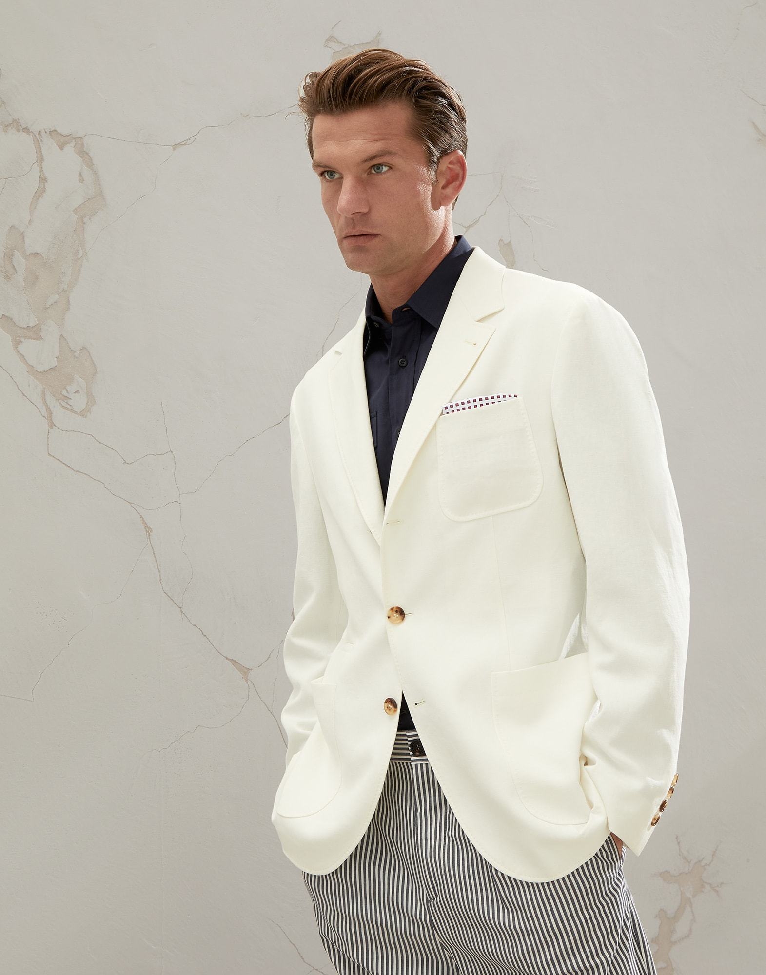 Brunello Cucinelli Single-breasted Fitted Blazer In White