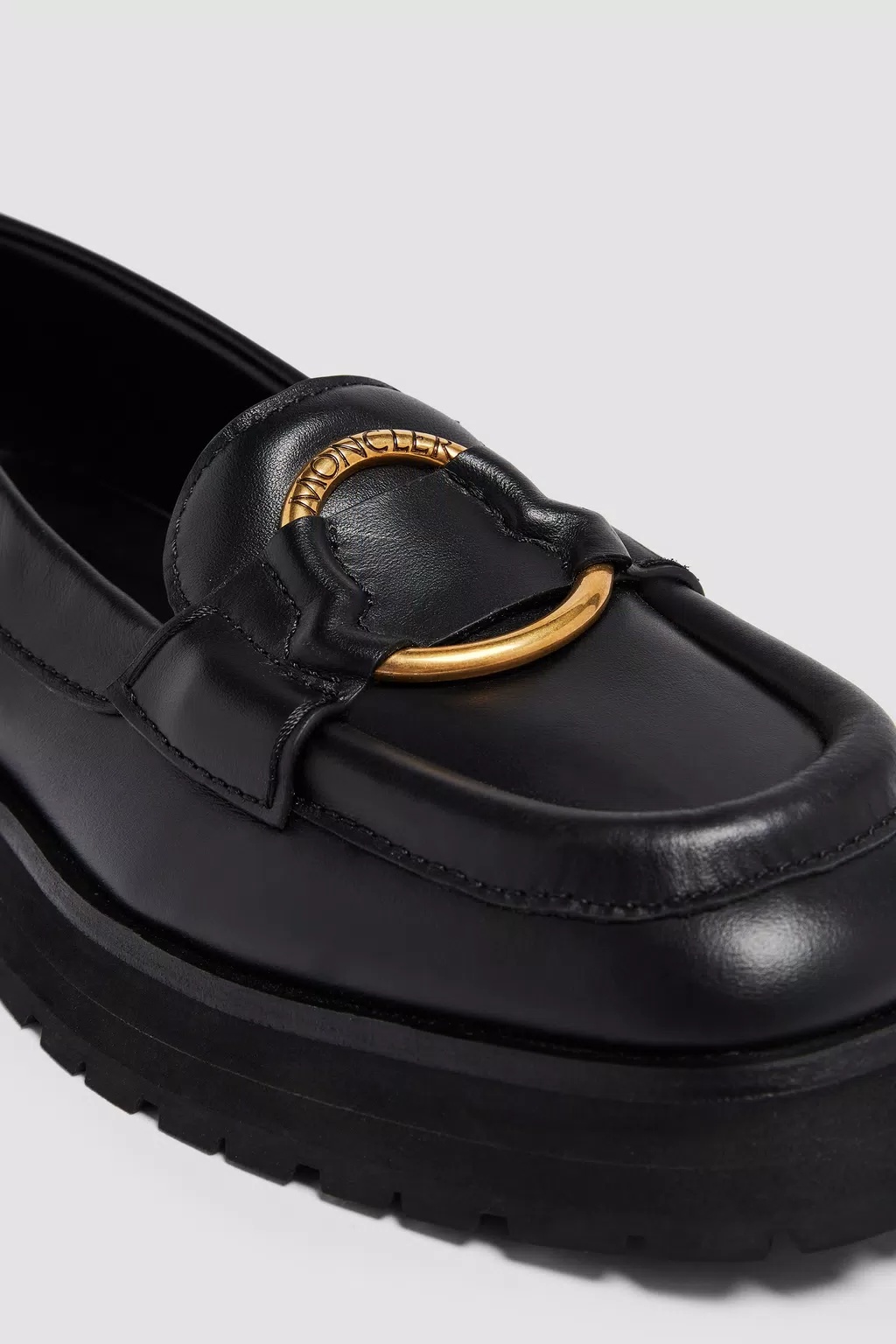 Moncler Bell Leather Loafers In Black