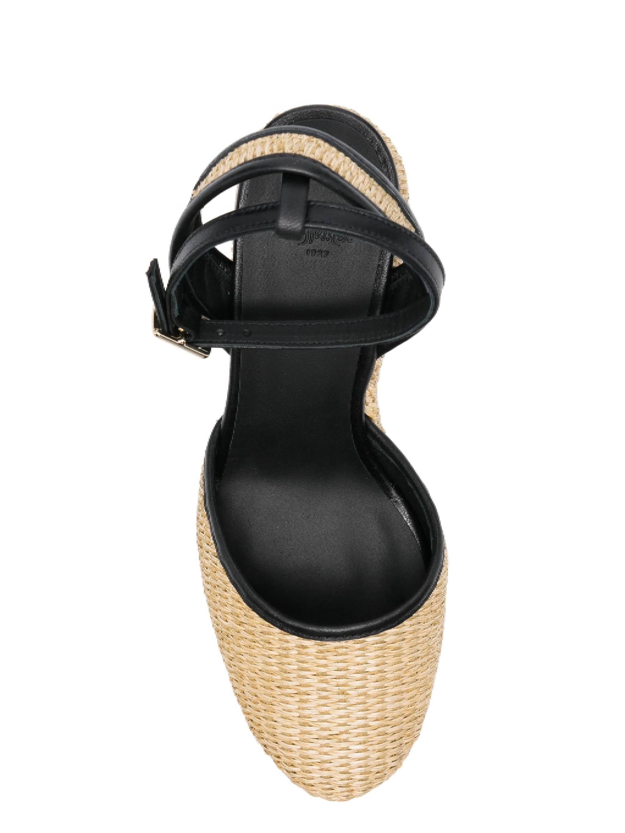 Castaã±er Cass Wedge Shoes In Brown