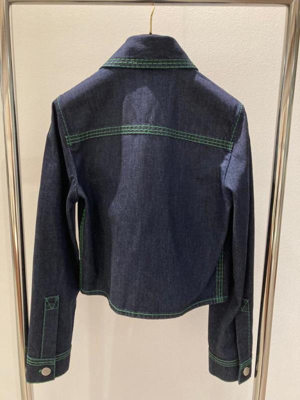 BOTTEGA VENETA CONTRAST-STITCH CROPPED DENIM SHIRT