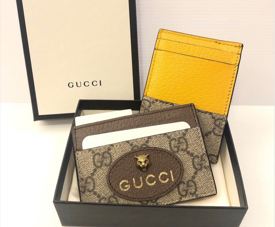 Gucci Gg Supreme Feline Head Cardholder In Brown