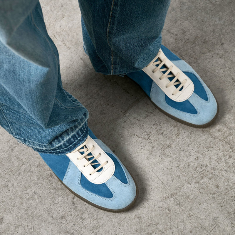 Scarosso Colour-blocked Suede Sneakers In Blue