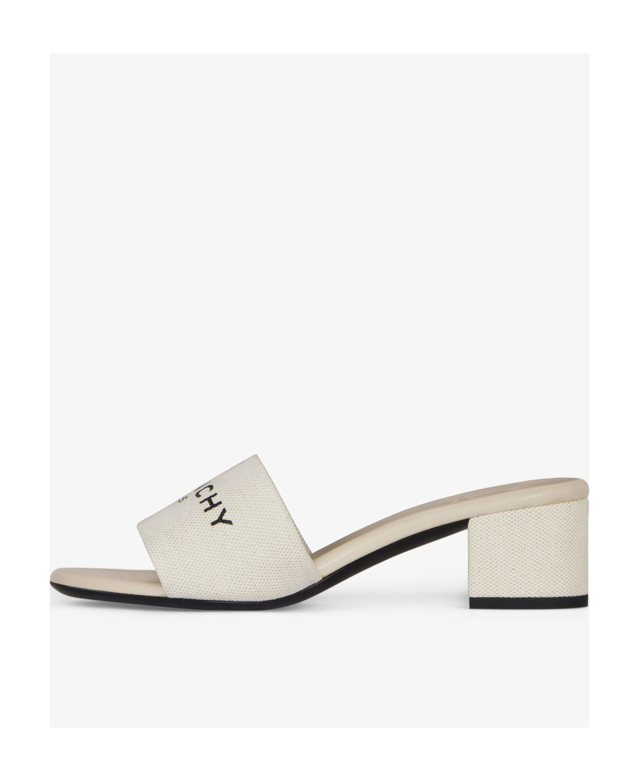 Givenchy Logo Flip-flops In White