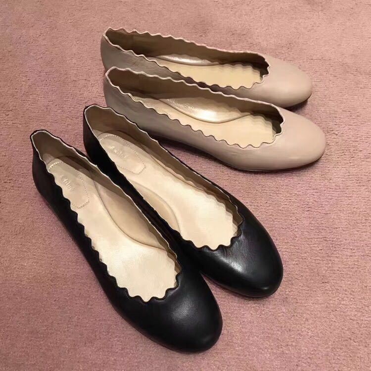 Shop Chloé Lauren Leather Ballerina Pumps In Black
