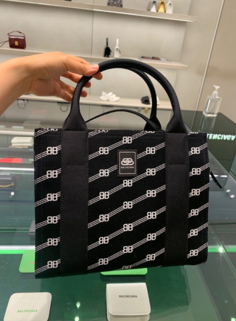 Balenciaga Logo Jacquard Shoulder Bag In Black