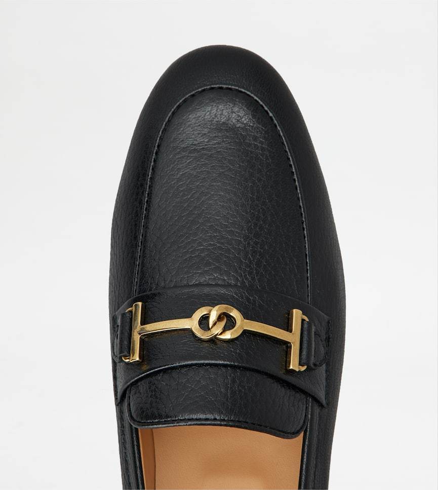 Tod's Leather Loafers With Bow In Black