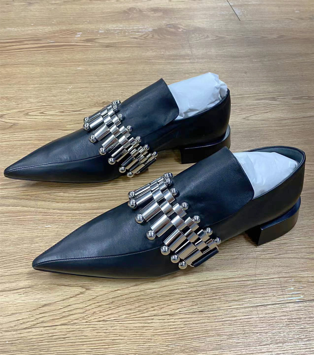 Jil Sander Silver Chain Pointed Flat Shoes In Blue