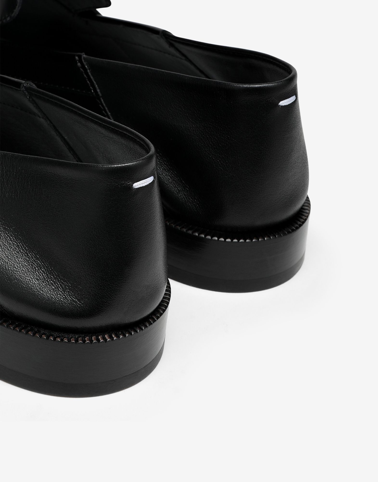 Maison Margiela 20mm Tabi Brushed Leather Loafers In Black