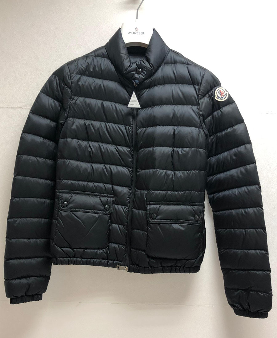 MONCLER LANS SHORT DOWN JACKET