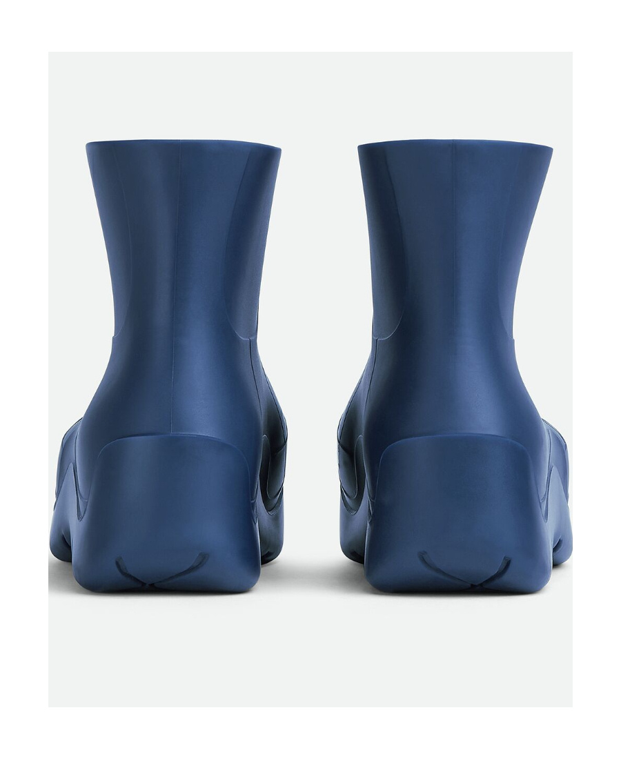 BOTTEGA VENETA LOGO ROUND HEAD SHORT BOOTS
