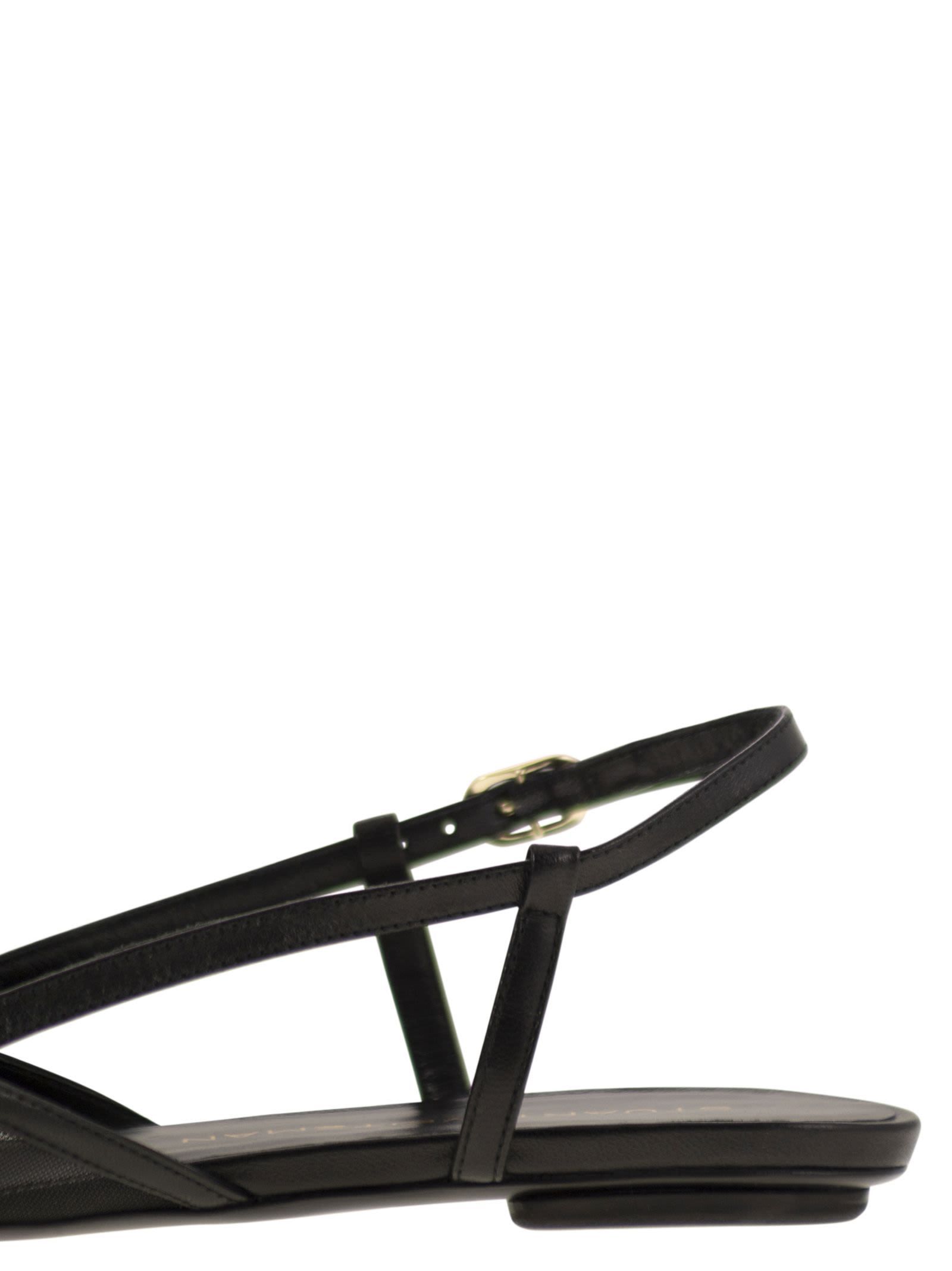 Stuart Weitzman Clear Quilted Pointed Flat Sandals In Black