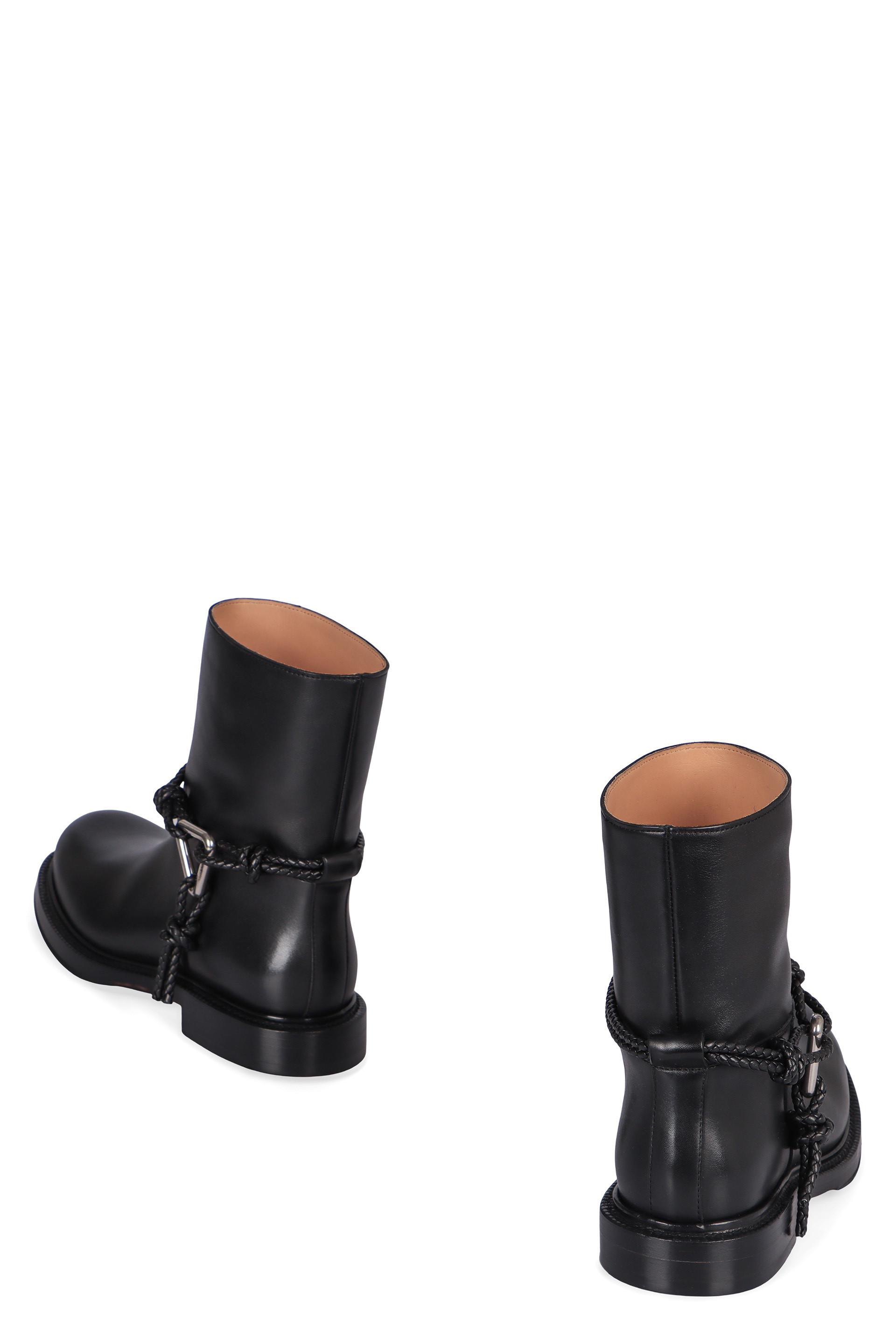 Bottega Veneta Round Toe Short Boots In Black