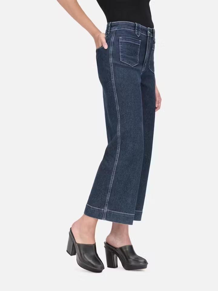 Shop Frame Belt-loop Jeans In Blue