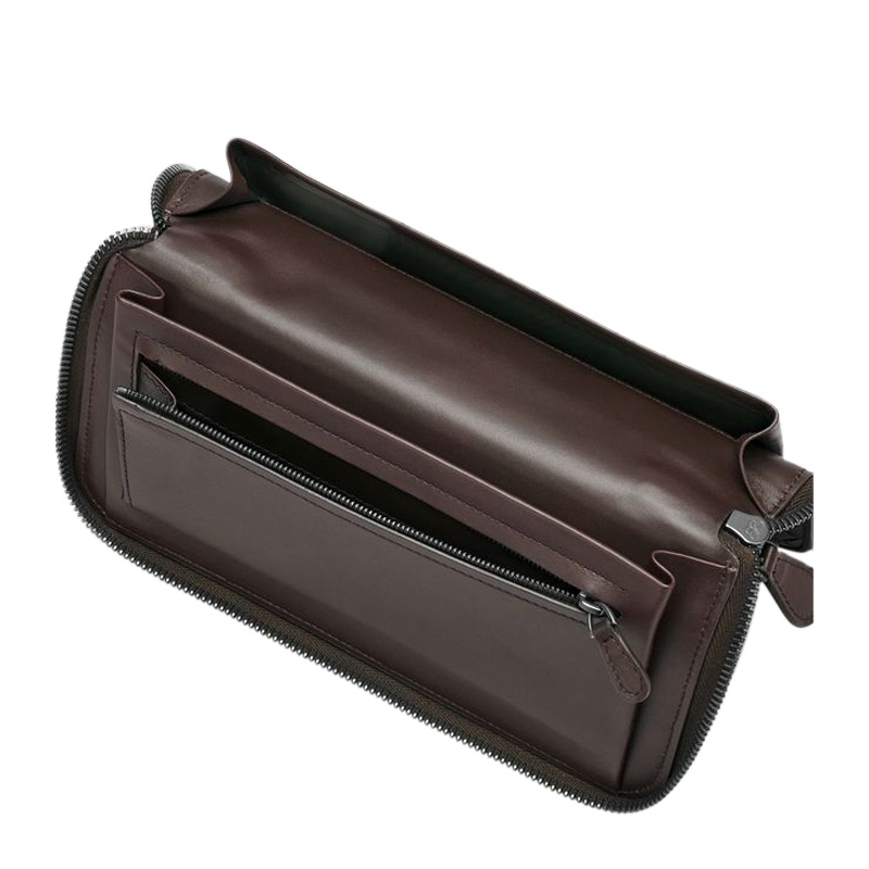 Bottega Veneta Knitted Clutch In Brown