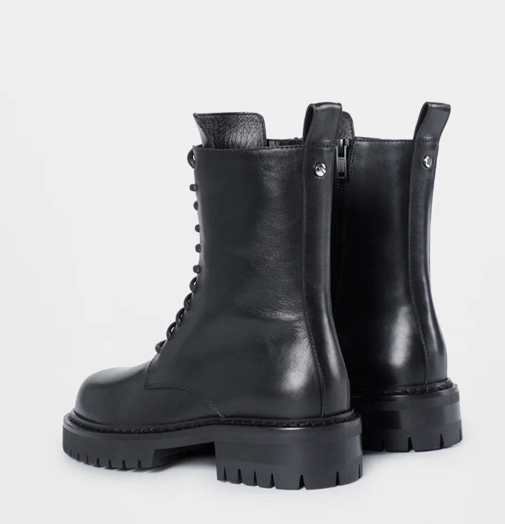 Ann Demeulemeester Skagi Ankle Boots In Grained Shiny Calfskin In Black