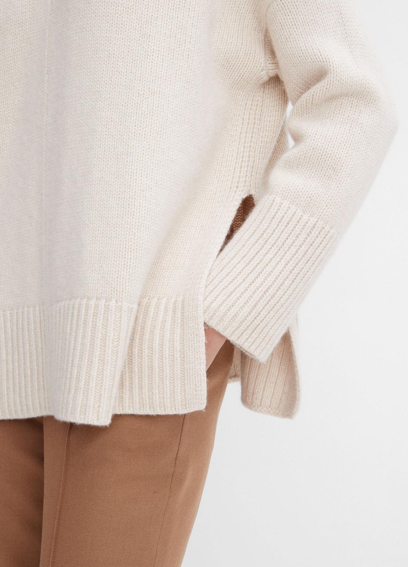 VINCE WOOL AND CASHMERE TRAPEZOIDAL TURTLENECK SWEATER