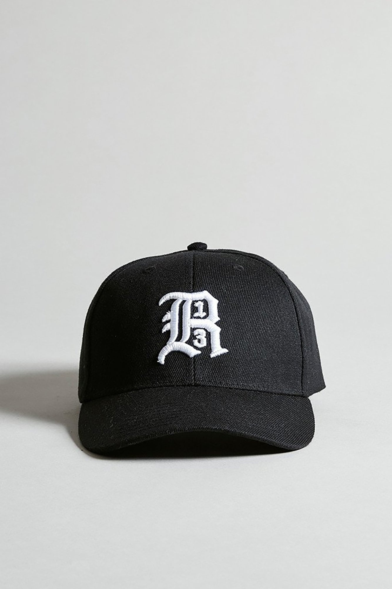 R13 Logo Embroidered Baseball Cap In Black