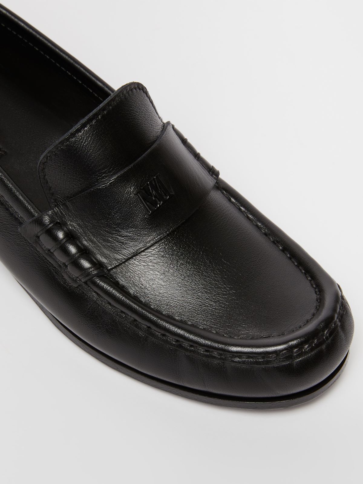 Max Mara 20mm Mm Leather Loafers In Black