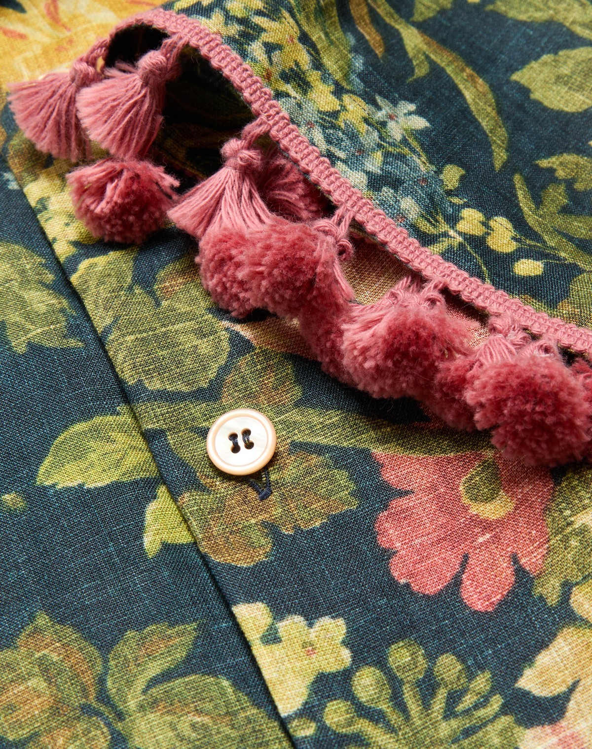 Shop Valentino Linen Bowling Shirt With Apres L'hiver Print In Green