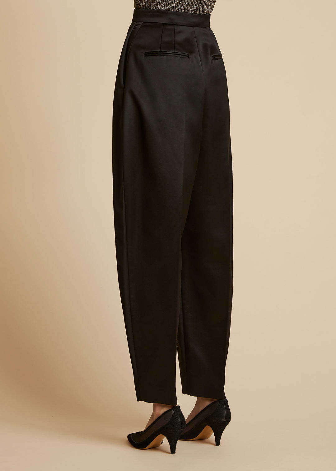 Khaite Front Pleated Trousers In Black